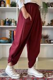 The Sunday Morning 7/8 Twist Pant Burgundy